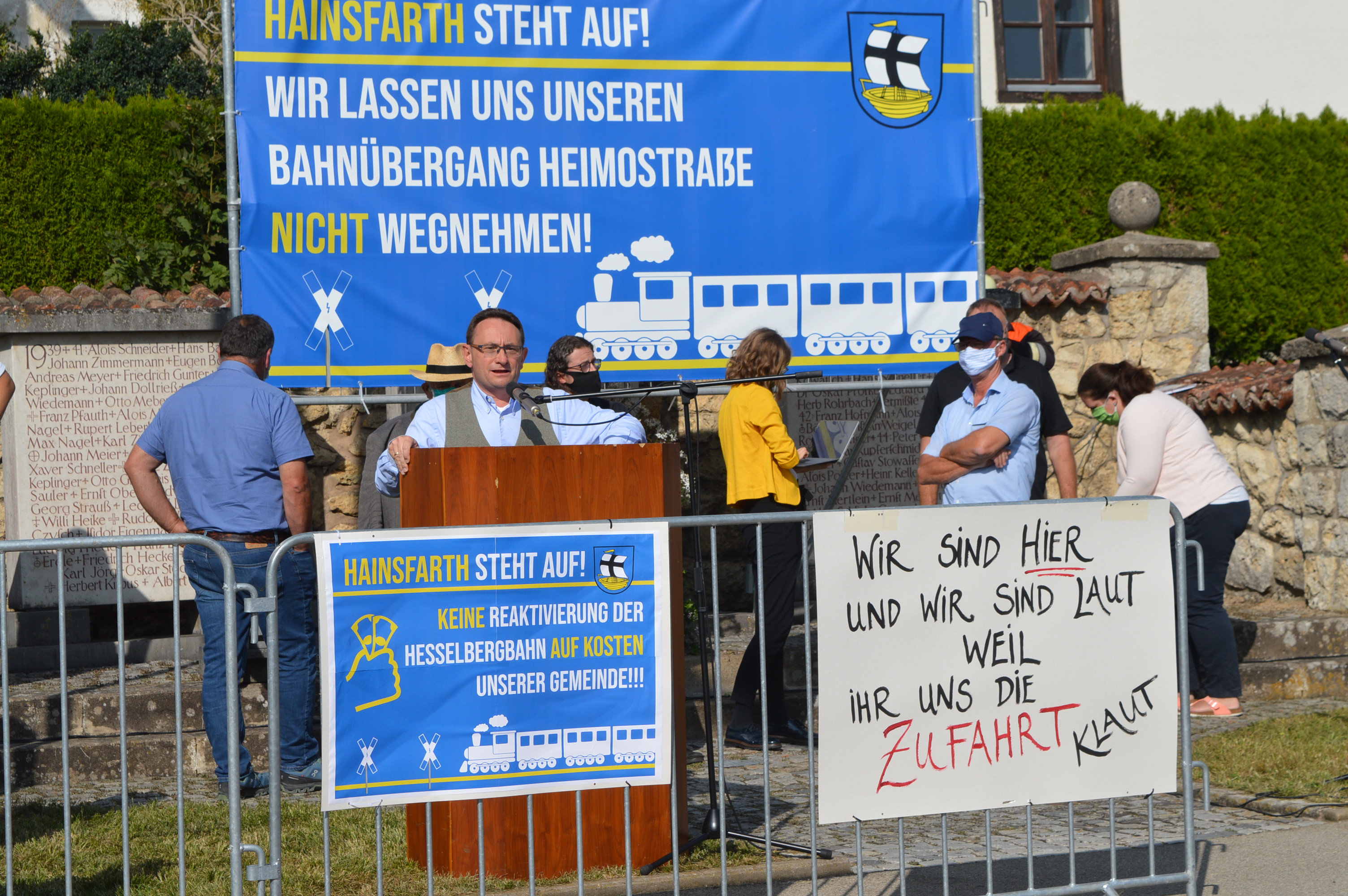 Hainsfarth kämpft für den Bahnübergang HeimostrasseHainsfarthDonau