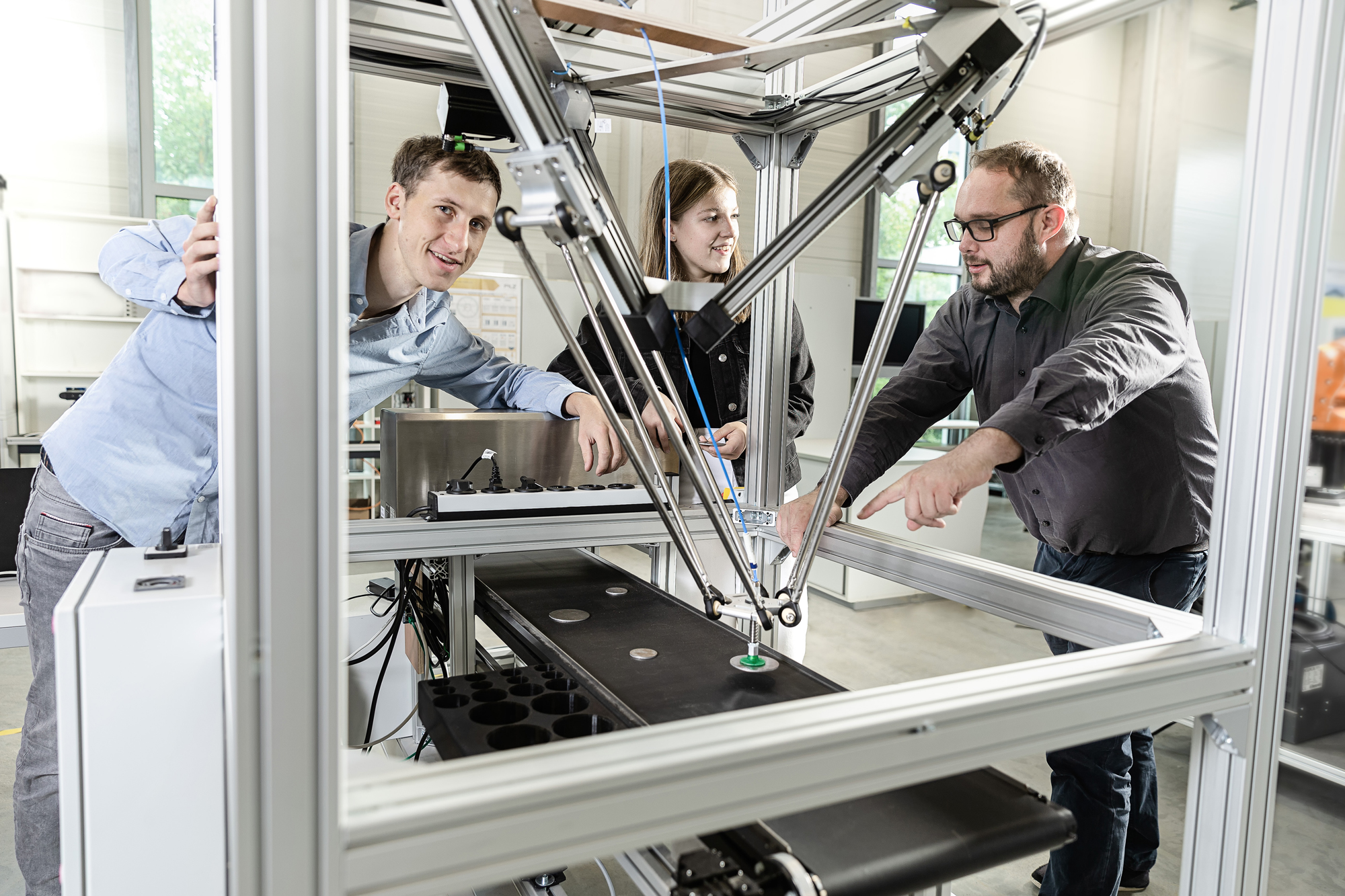Das Hochschulzentrum Donau-Ries präsentiert Labore, Forschungs- und Studierenden-Projekte beim Tag des offenen Labors am 25. April.