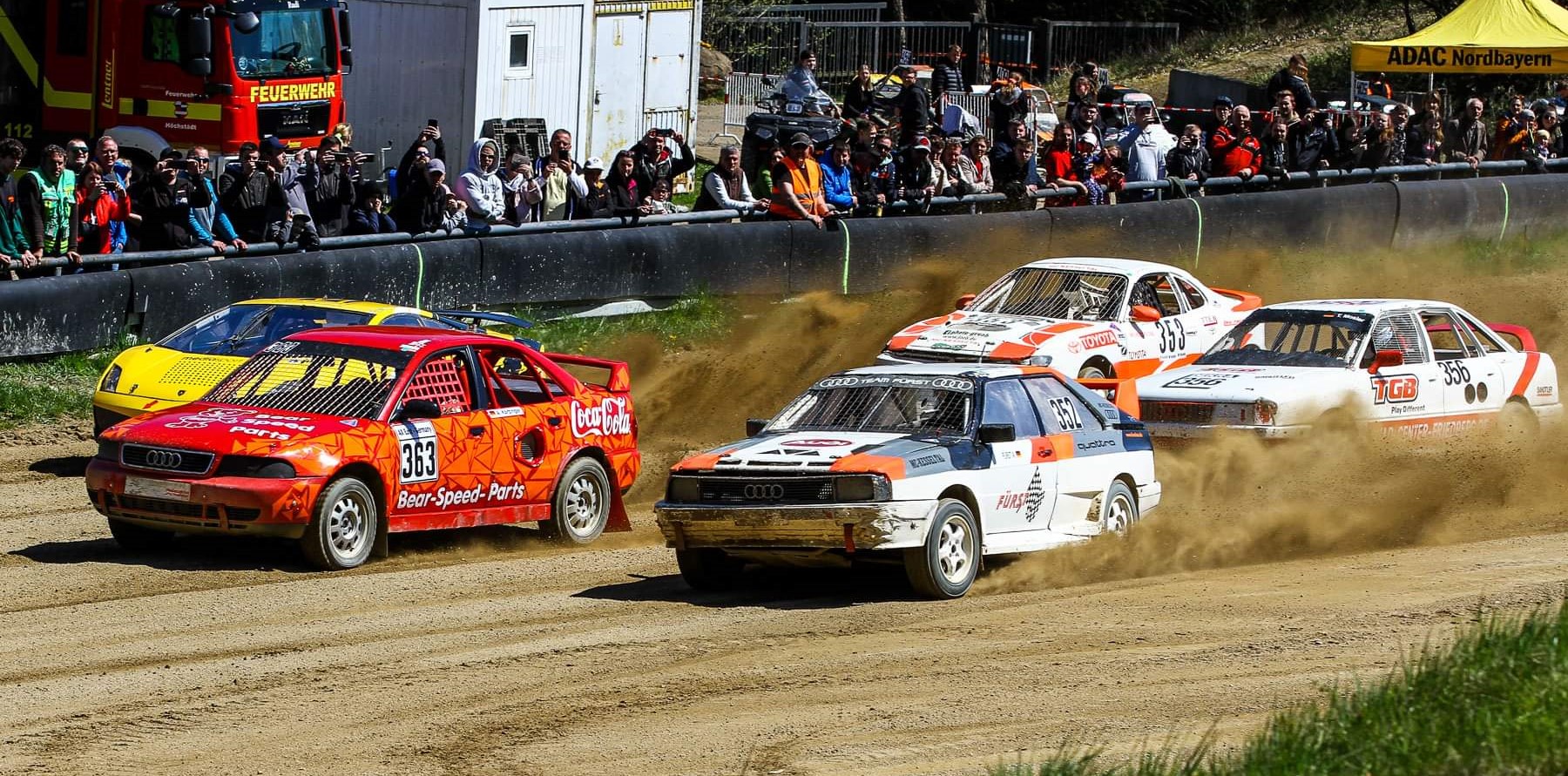 Auf dem Foto zu sehen ist Start der Supertourenwagen 4WD, vorne links Andreas Fürst im Audi Coupe, hinten rechts der MCK'ler Markus Geier