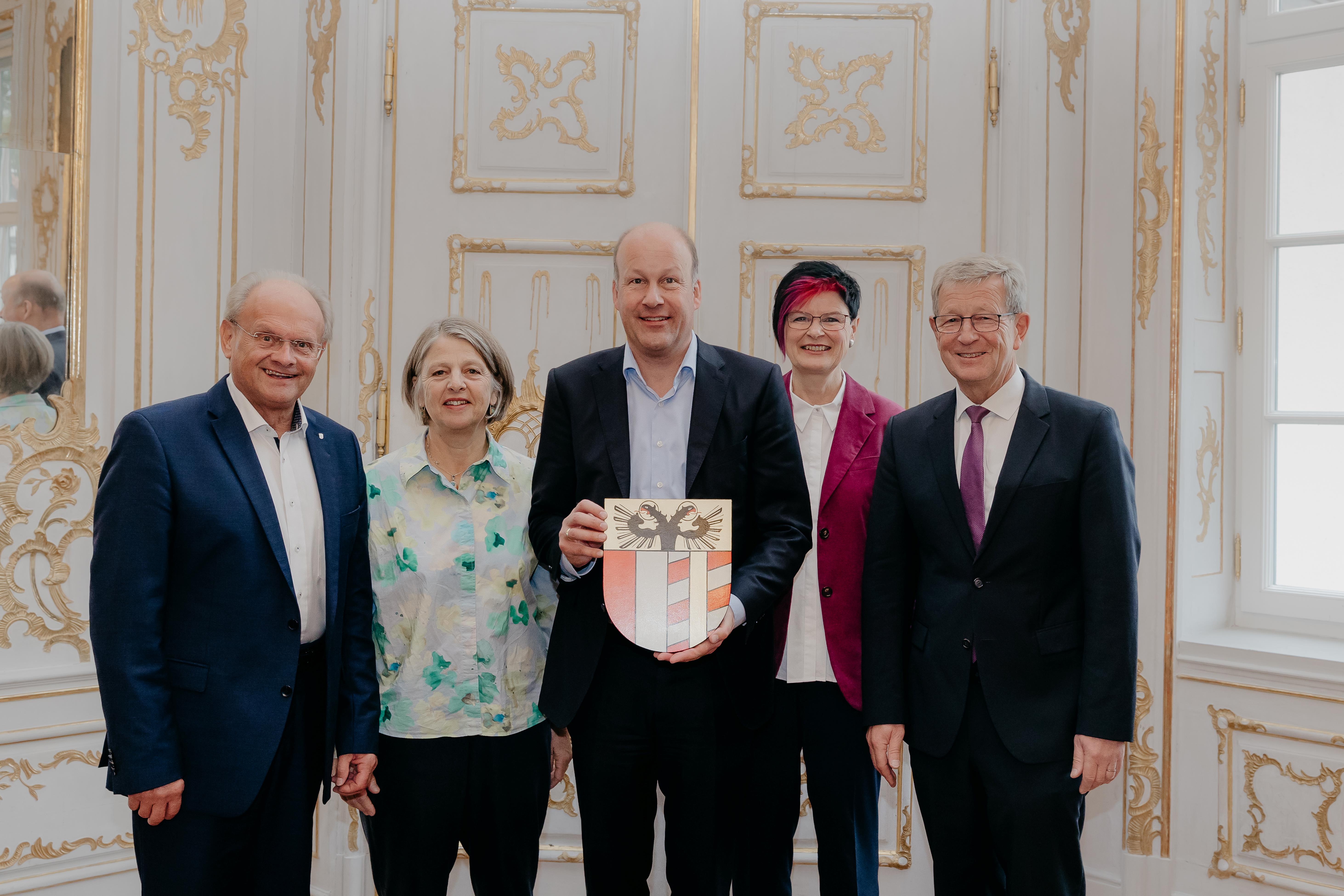 Das Präsidium des 17. Bezirkstags von Schwaben.