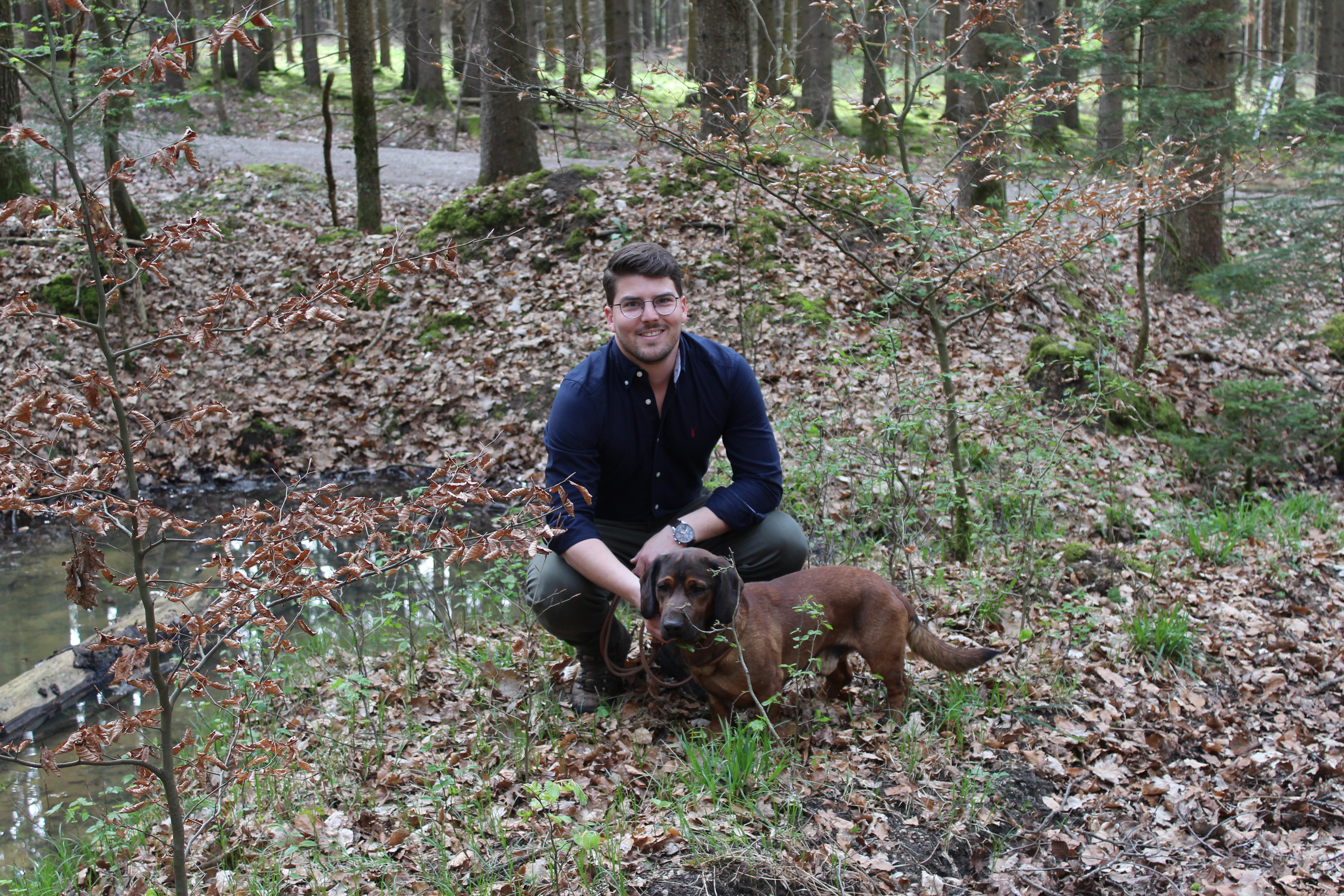 Für Georg Dischner und Jagdhund Anton ist der Wald der schönste Arbeitsplatz.