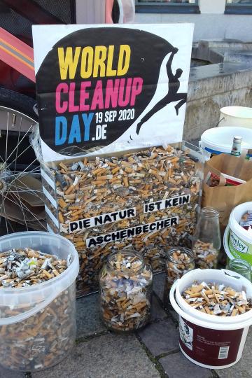 Das Bild zeigt die gefundenen Abfälle