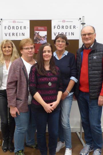 Das Bild zeigt das Vorstandsgremium des Vereins.