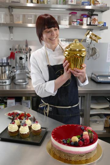 Regina Lanz gewann im Jahr 2020 die Sat.1 TV-Show "Das große Backen - Die Profis". 