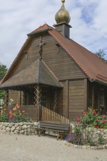 Auf dem Bild sieht man das Heidebrünnl.