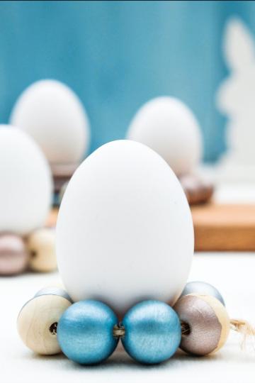 Einzigartige Eierbecher zu Ostern.