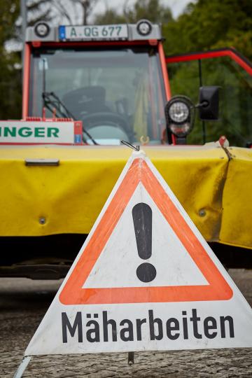 Mäharbeiten an der Donau.