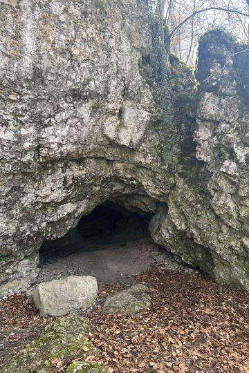 Hanseles Hol erreicht man über einen Klettersteig.