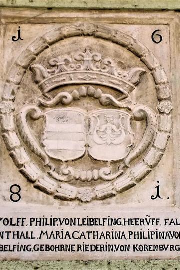 Wappen der Leubelfing am Schloss Falbenthal.