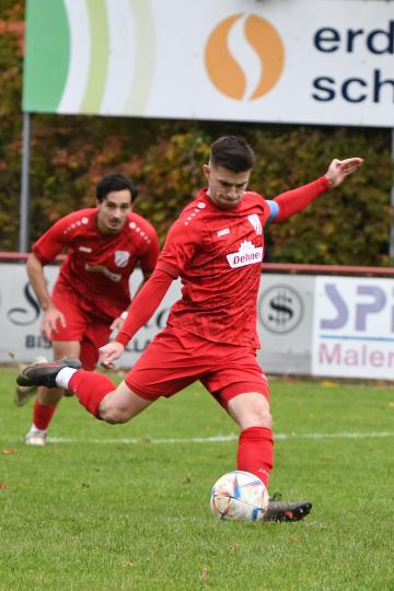 Michael Senger beim Strafstoß 