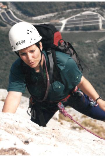 Gudrun Reißer beim Klettern am Gardasee vor rund 15 Jahren.