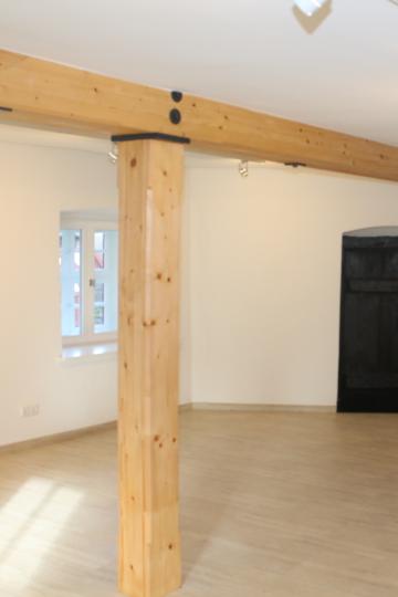 Im Inneren entstand ein moderner Ausstellungsraum für Grafiken der Rudolf-Warnecke-Stiftung.