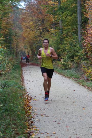 Manuel Leinfelder bei Kilometer 7,5.