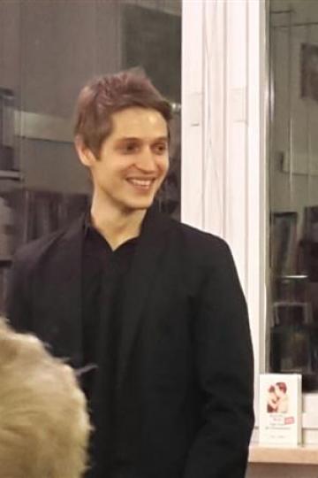 Benedict Wells, Nikolas Greno