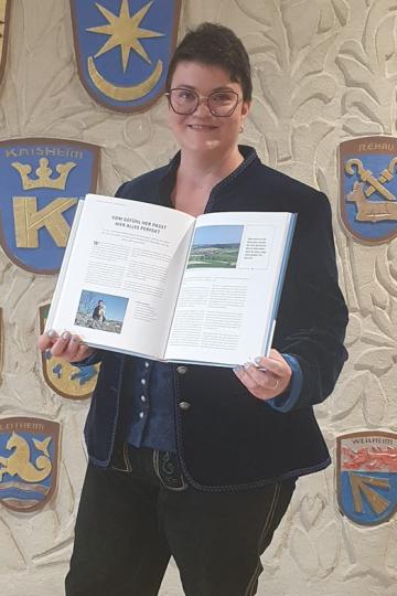 Die mehrfache Schnupf-Weltmeisterin Petra Leinfelder ist ebenfalls im Buch vertreten.