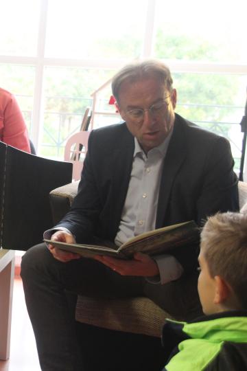 Wolfgang Fackler liest aus dem Buch "Bestimmer sein: Wie Elvis die Demokratie erfand".