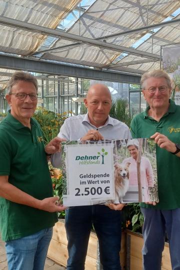 Spendenübergabe an die Germeringer 