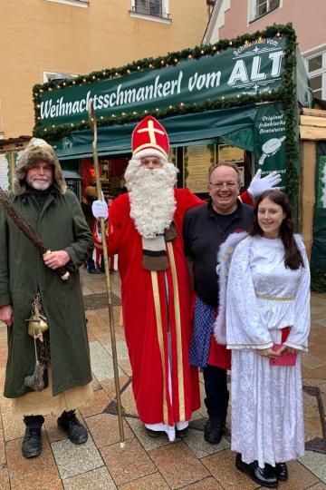 Das Schmankerl vom Alt gehört zum Donauwörther Weihnachtsmarkt wie der Weihnachtsmann selbst.