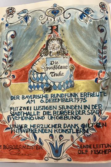 Weißblaue Truhe 1975
