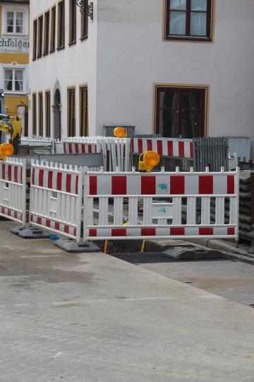 Vor der Baldingerstraße 19 wurden die Überreste der Stadtmauer entdeckt.