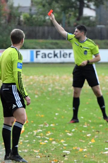 Gelb-rot für den Trainer von Manching 