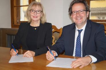 071216-vertrag-kasernen-areal