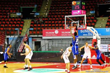 Spieltg.-6-FCBB-Giants-80-78-105-1200x800