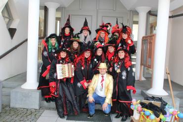 Schmutterhexen im Rathaus 2017