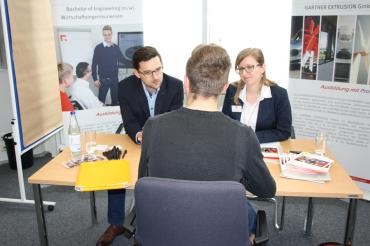 Agentur für Arbeit Donauwörth organisiert wieder Speed Dating für Duales Studium in Nordschwaben in den Osterferien
