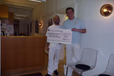 Spende für die Palliativstation dank Zahngold