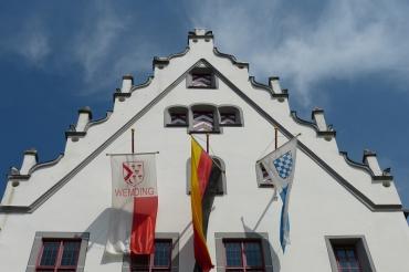 Wie Wemding bayerisch wurde, denn seit 550 Jahren gehört die Fuchsienstadt zu Bayern!