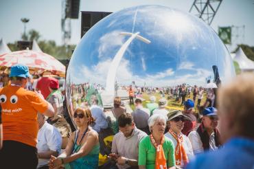 36DEKT_Abschlussgottesdienst_TobiasGrosserJUH_20170528_2122_LR-klein (2)