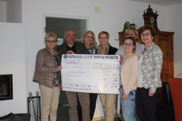 Scheckübergabe Aktion Anker 5.4.2017 2