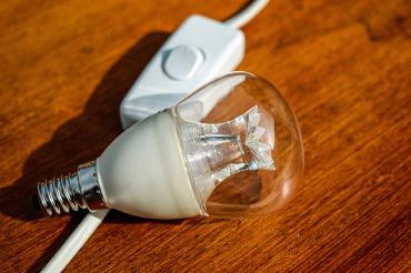 light-bulb-1640351_960_720 (1)