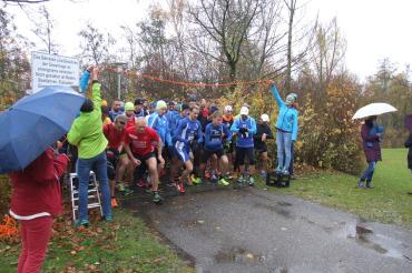 Hier sieht man den Start des 200. Jedermannlaufes der LG-Serie in Nördlingen.