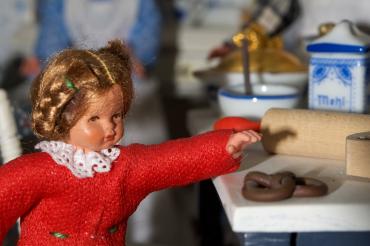 MKLR_Kind stibitzt Breze_BrunoLangner