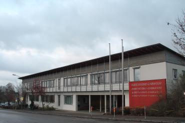 Auf dem Bild zu sehen ist das Albrecht-Ernst-Gymnasium in Oettingen. 