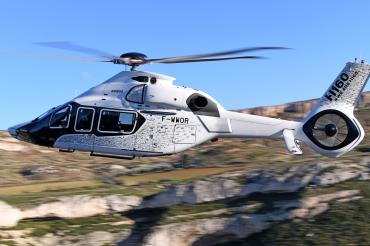 Das Bild zeigt einen Helicopter von Airbus Helicopters. 