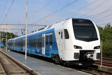 Ab 2022 wird der Bahnverkehr nach Norden durch GoAhead abgewickelt. Möglicherweise kommen dann Züge der Baureihe FLIRT zum Einsatz.