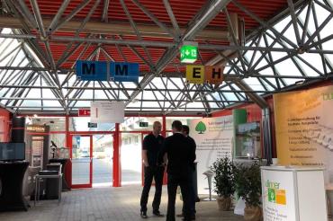 7DC081A9-6E1D-4344-BA2D-4688A311E718