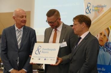 GEDA_Familienpakt_Bayern_042018_01