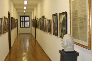 161124_Warnecke_Gang mit Büste_hoch