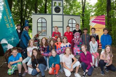 3malE Der kleine Wasserdrache