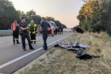 39914002_315352642360101_2418112264625192960_n