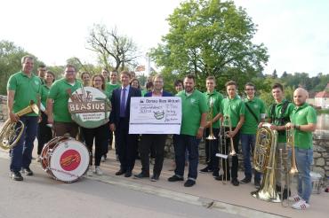 SpendenübergabeBlasius_DRA(BildquelleJennyWagnerDRA)