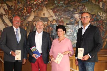 Vier Steine für Afrika-Berufsschule_Fam. Hafner (1)