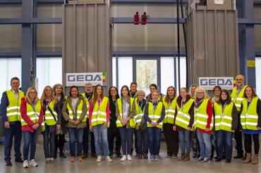 Gruppenbild_Besuch_Mittelschule_AsbachBaeumenheim_102018