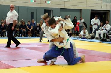 Alexander Lachners siegbringender Schulterwurf gegen PSV Königsbrunn