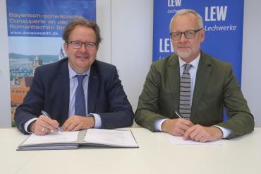 Unterzeichung Vertrag Stromnetze 2 LEW