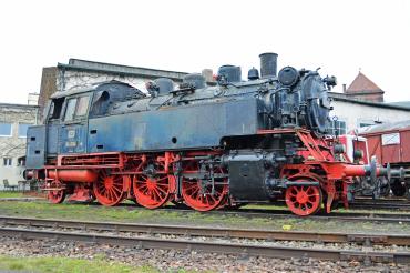 Auf dem Bild zu sehen ist die Dampflokomotive 64094 